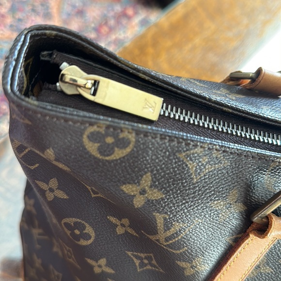 Louis Vuitton cabas mezzo 2003 date code…zip top tote - Picture 8 of 16